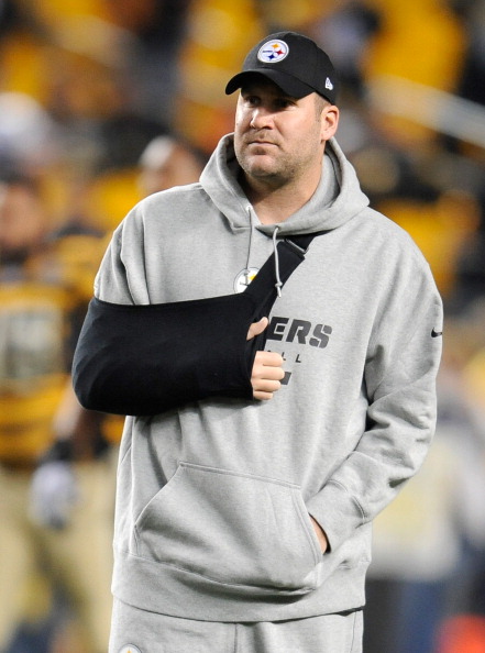 PITTSBURGH, PA - NOVEMBER 18 : Ben Roethlisberger #7 of the Pittsburgh Steelers looks on during warmups prior to the game against the Baltimore Ravens on November 18, 2012 at Heinz Field in Pittsburgh, Pennsylvania. (Photo by Joe Sargent/Getty Images)