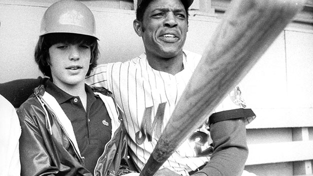 https://pittsburgh.cbslocal.com/wp-content/uploads/sites/15909642/2015/05/willie_mays.jpg?w=625&h=352&crop=1