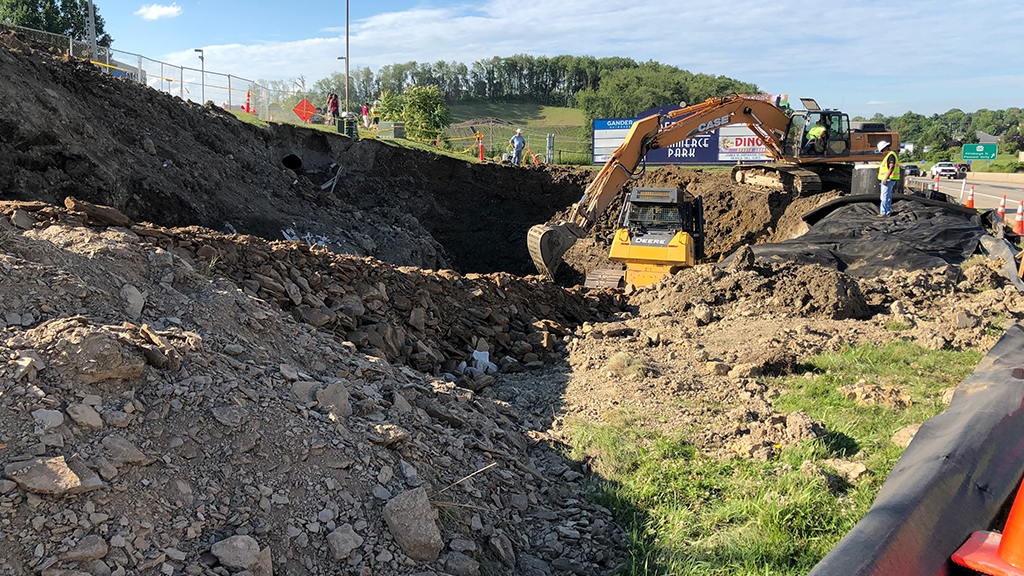 Massive Sinkhole Continues To Grow In Greensburg Cbs